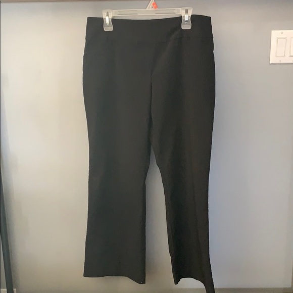 Dress pants - Picture 1 of 3